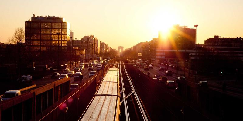 品牌体验设计：如何整合线上线下触点，打造无缝的市场推广与品牌设计旅程